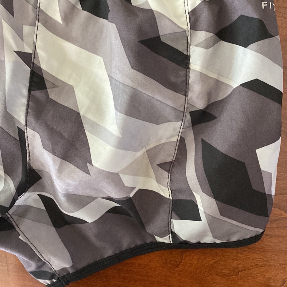 Women’s Nike Running Shorts DRI-FIT - Picture 5 of 7